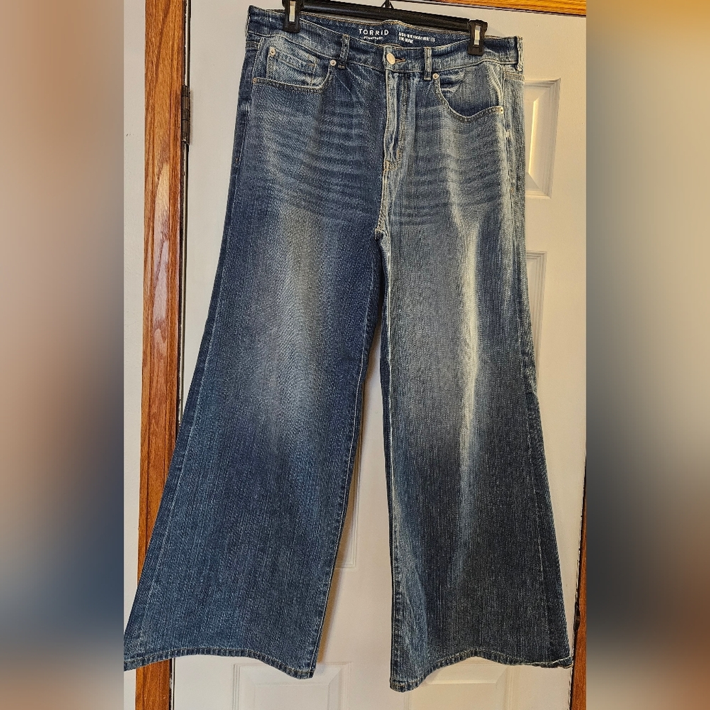 Torrid High-Rise Baggy Wide Leg Duo Denim Jeans